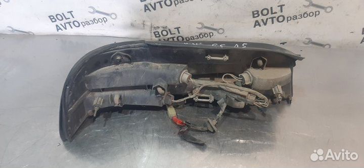 Фонарь (стоп-сигнал) задний правый Toyota Vista