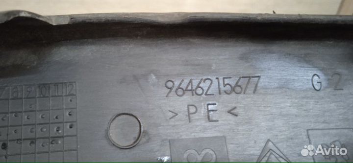 Молдинг бампера передний левый Citroen C4