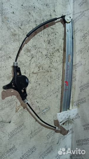 Трапеция переднего стекла мазда 3 BL mazda