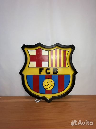 Эмблема Барселона с подсветкой