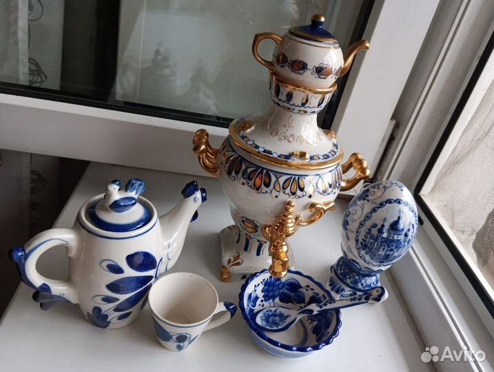 Набор посуды гжель самовар шкатулка чайник