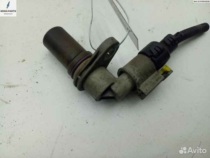 Датчик положения коленвала 46798345 на Opel Insignia