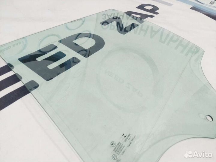 Стекло заднее левое Bmw X3 F25 N20B20A 2015