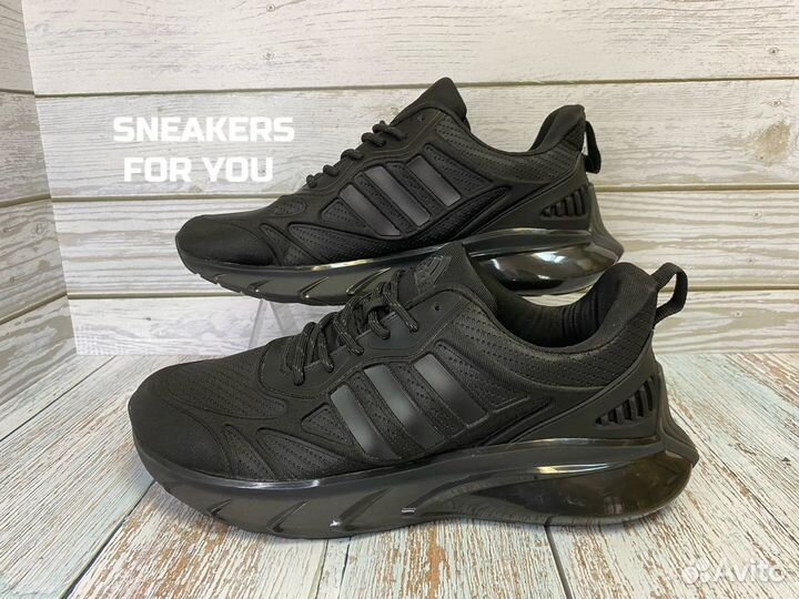 Кроссовки Adidas zoom