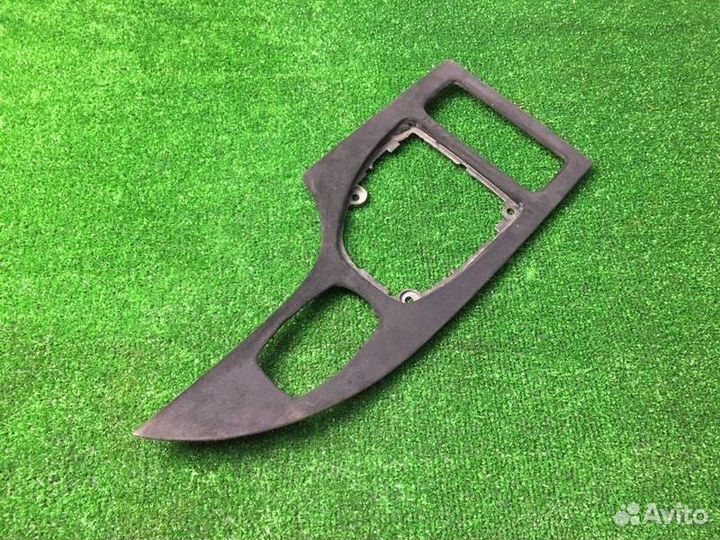 Декоративная накладка Bmw E61