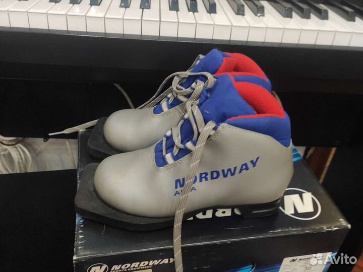 Лыжные ботинки 30р и 31