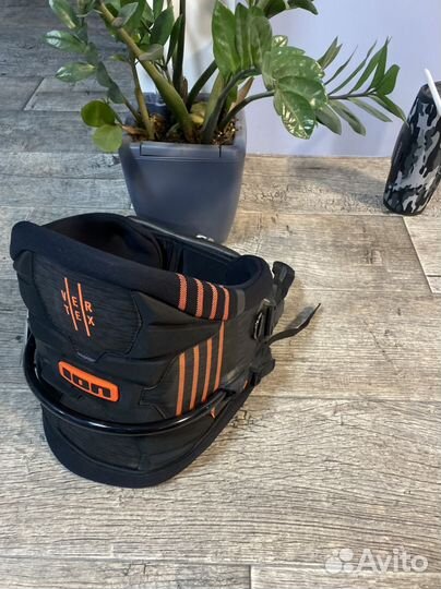 Трапеция для кайта ION vertex M*size