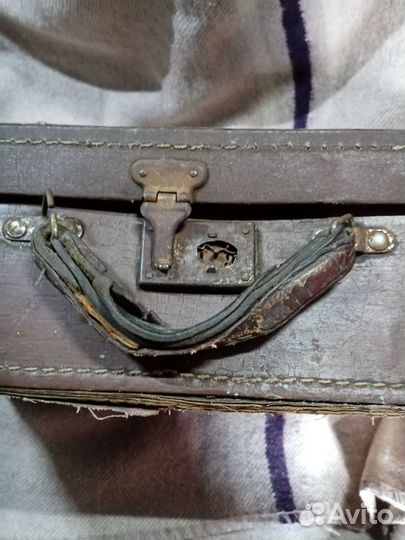 Чемодан старинный балетка
