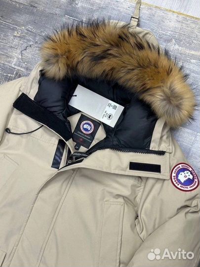 Куртка зимняя canada goose