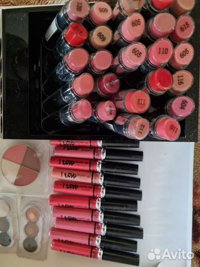 Помада для губ