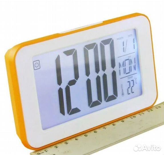 Настольные часы с температурой