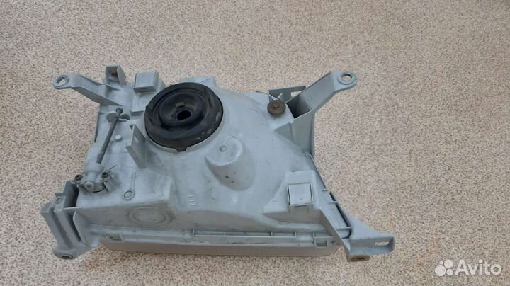 Фары на Toyota Prado 90 кузов