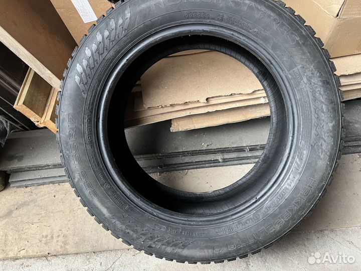Nokian Tyres Hakkapeliitta 9 235/55 R17 103T