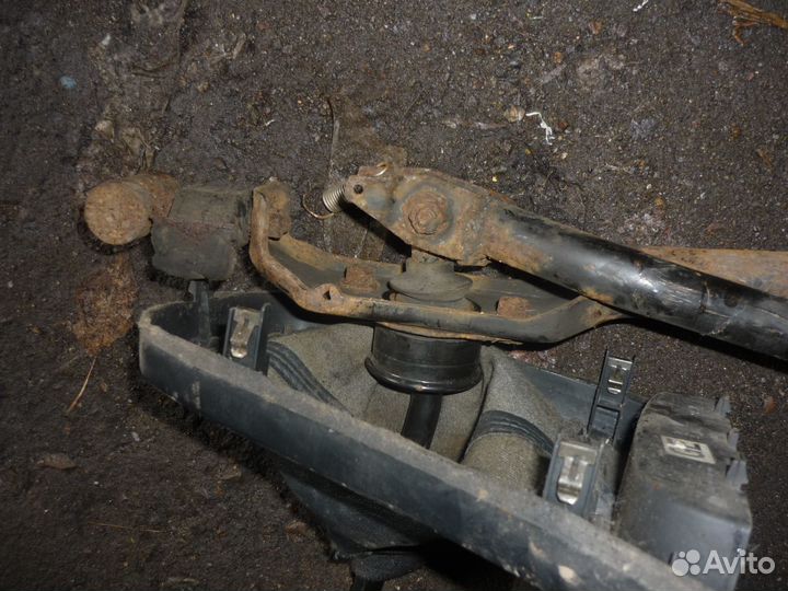 Кулиса Ниссан Альмера Классик