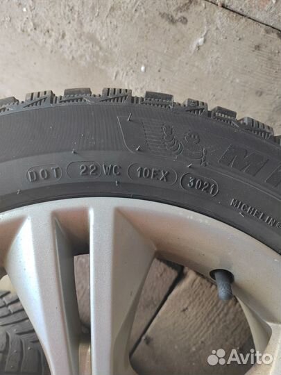 Michelin X-Ice North 4 205/55 R16