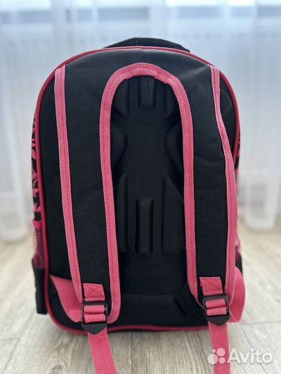 Портфель рюкзак школьный