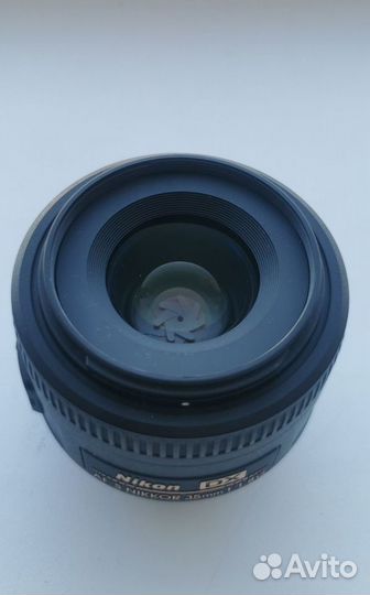 Nikon Объектив 35mm f/1.8G AF-S DX Nikkor, черный