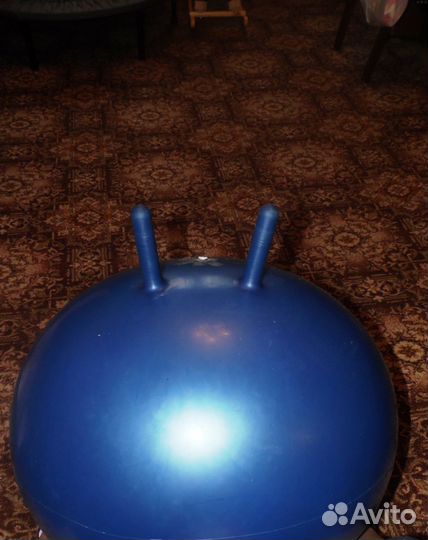 Мяч с рогами