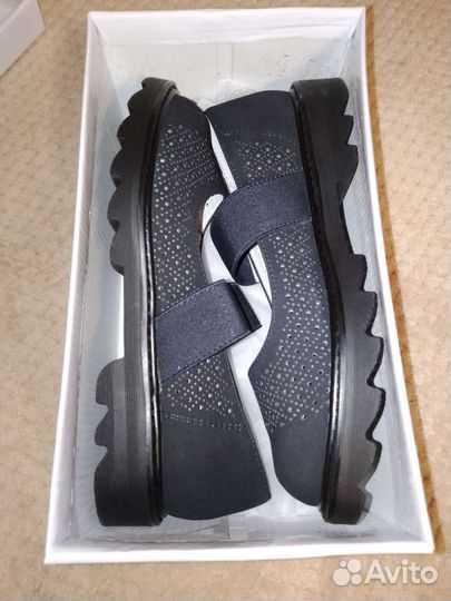 Новые туфли для девочки