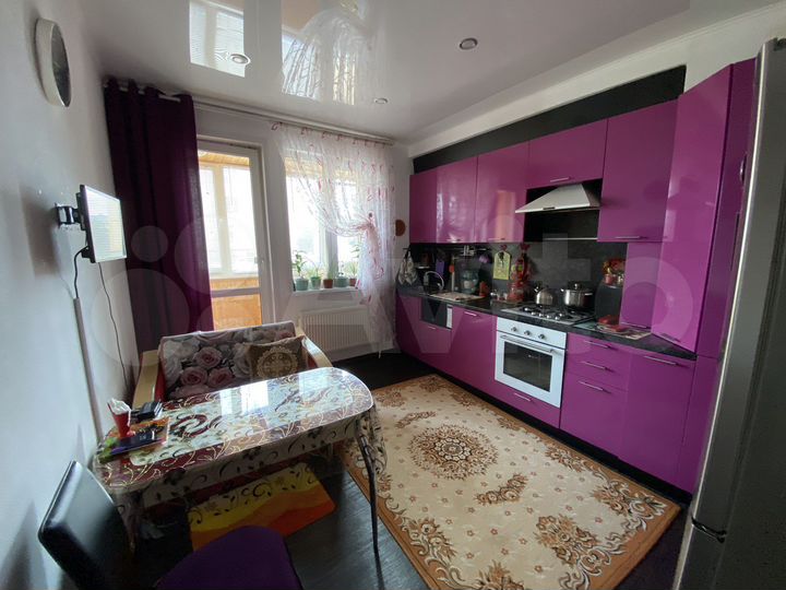 1-к. квартира, 52 м², 1/2 эт.