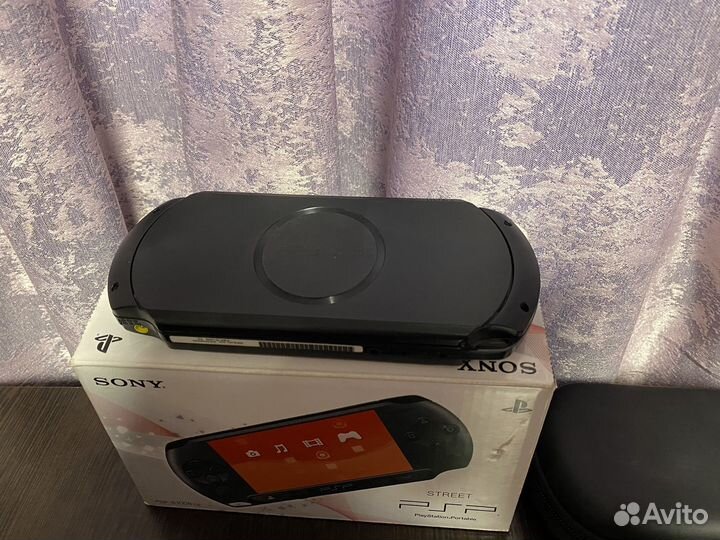 Sony PSP e1008 street 64Gb много игр, комлект