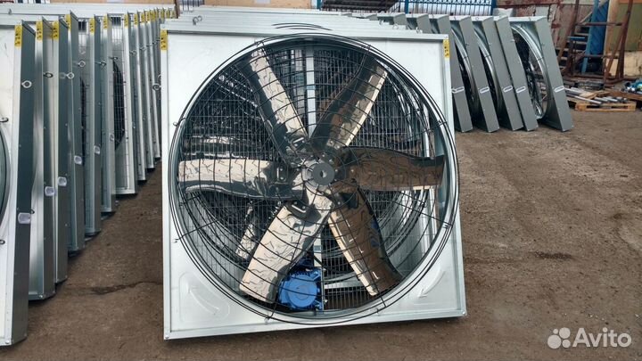 Разгонный вентилятор для фермы крс