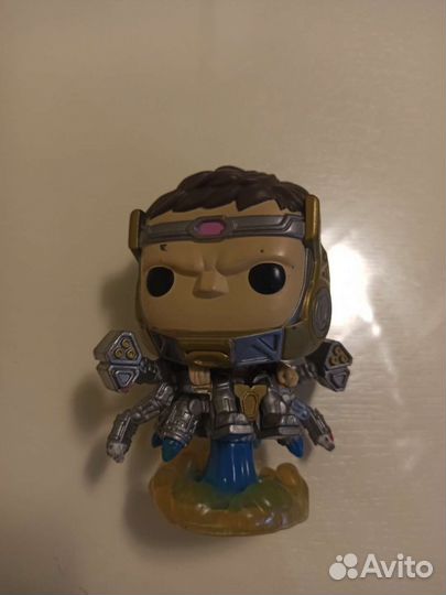 Игрушки и маски Марвел + щит капитана Америки