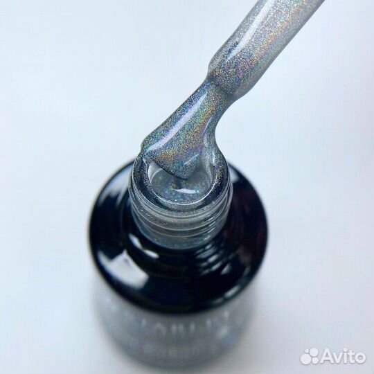 Starlet, Гель-лак «Кошачий глаз» с эффектом призмы