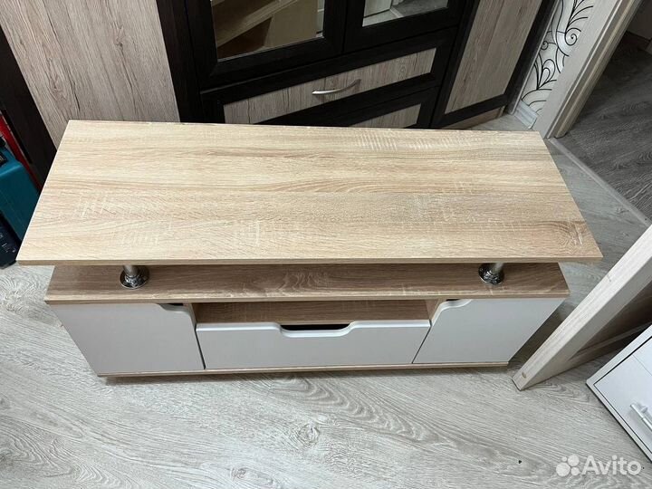 Тумба под телевизор