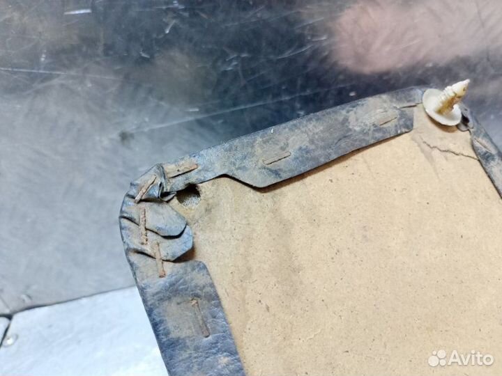 Обшивка боковой двери правая LADA 1111 Ока 1