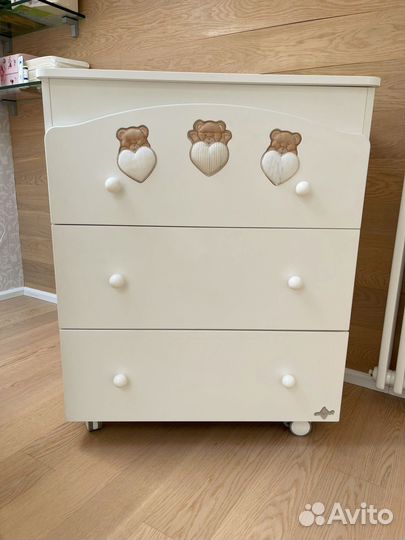 Комплект. Детская кровать и Пеленальный комод