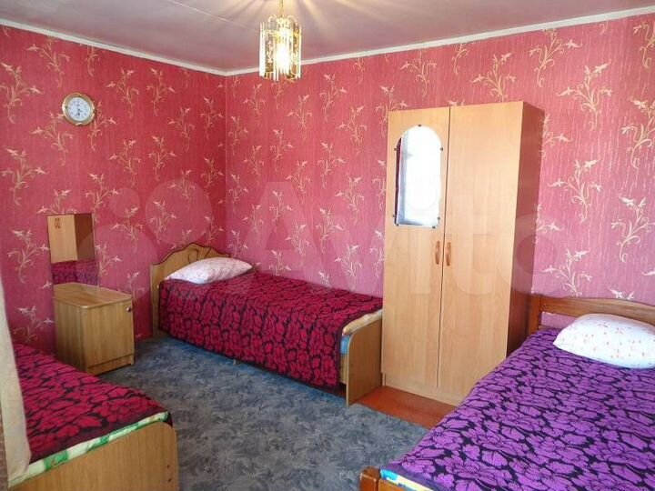 Дом 325 м² на участке 9 сот.