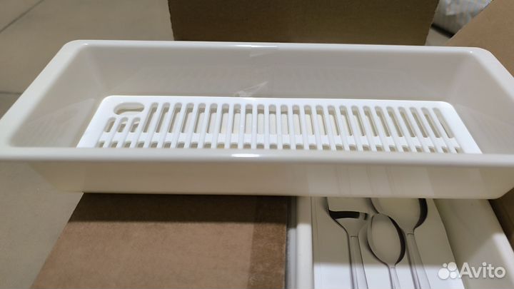 Лоток для столовых приборов