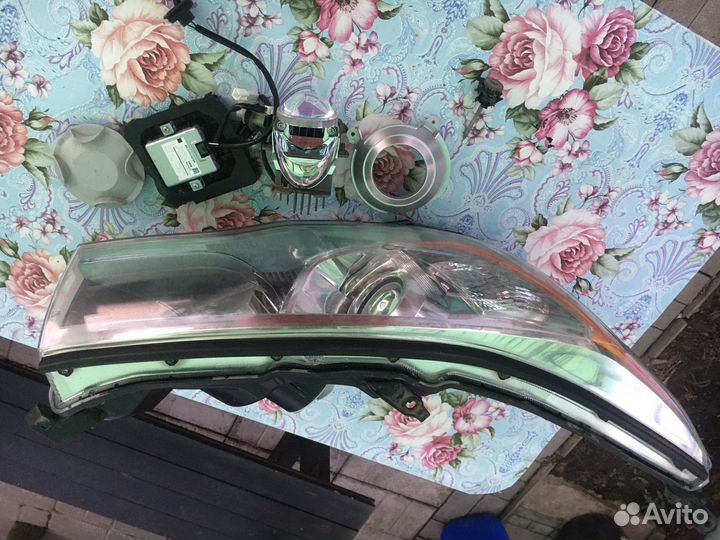 Фара toyota highlander