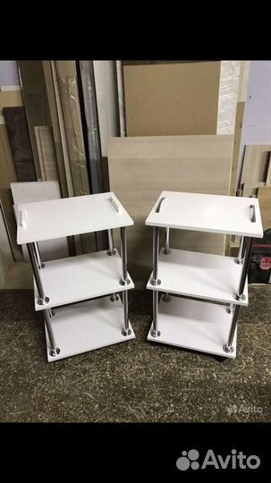 Этажерка на колесиках