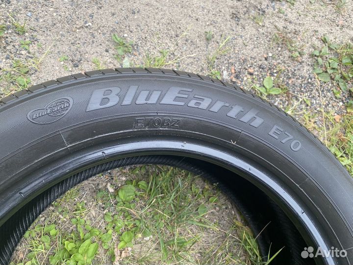 Yokohama BluEarth E70BZ 215/55 R17