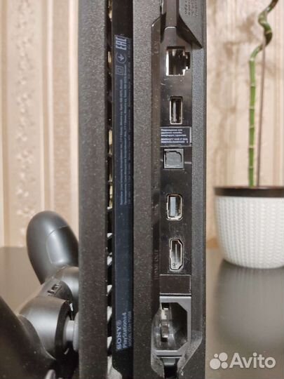 Sony playstation 4 pro 1tb