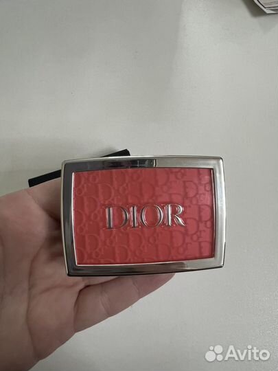 Румяна dior backstage