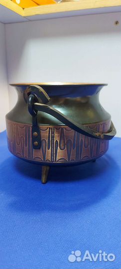 Антикварное медное кашпо