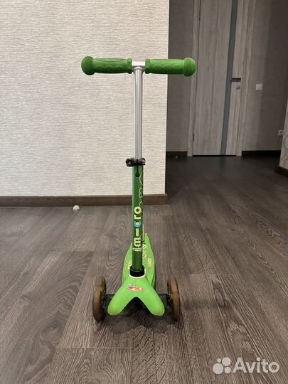 Самокат Mini Micro LED зеленый