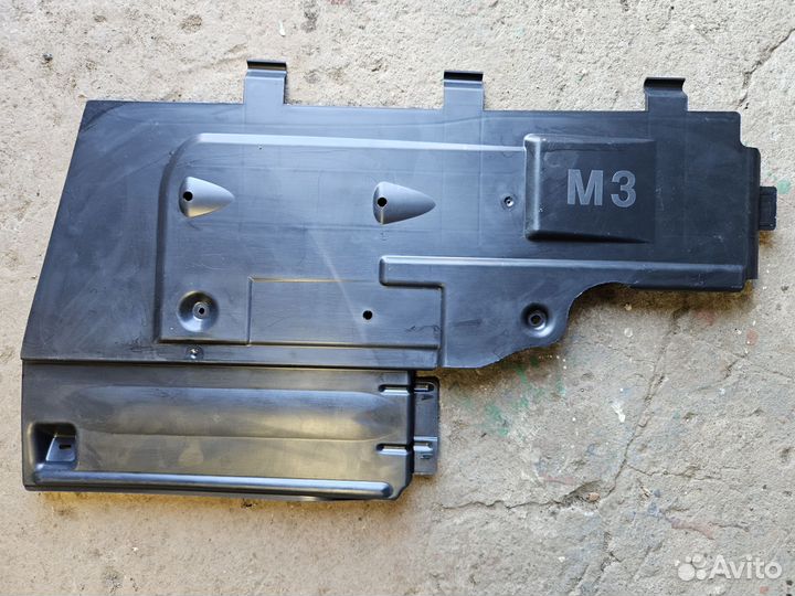 BMW E46 облицовка топливного фильтра