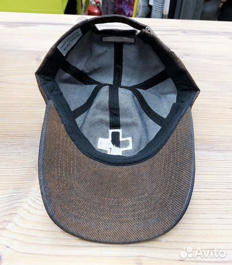 Бейсболка с крестом