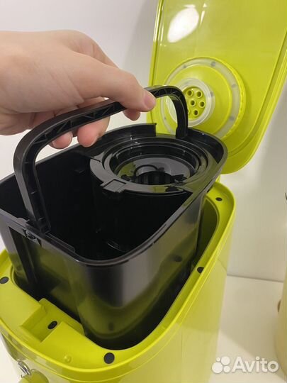 Новая кофеварка капельная со встроенной кофемолкой