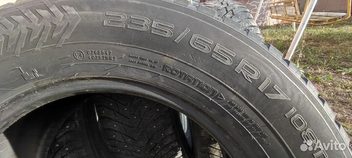 Nokian Tyres Hakkapeliitta 8 SUV 235/65 R17 108