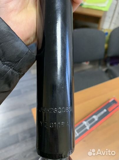 Амортизатор задний Гранд Витара 99-2005