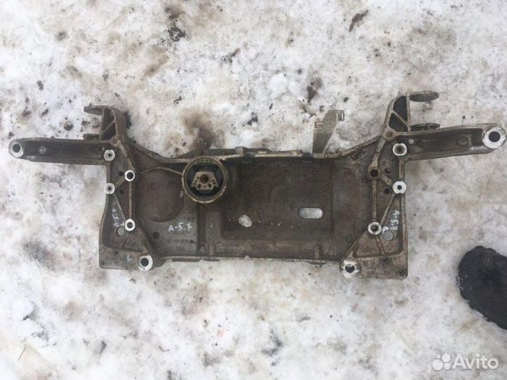 Подрамник Skoda Octavia 1Z3 caxa 2012