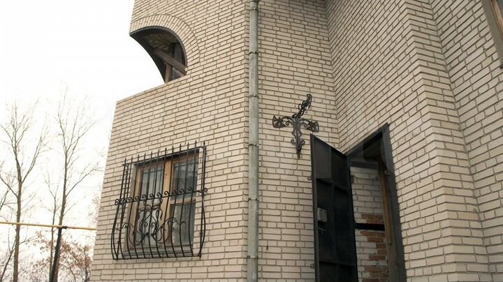 Коттедж 260 м² на участке 8 сот.