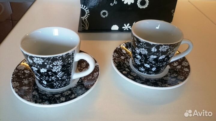 Набор кофейных пар фарфоровый на 2 персоны черно-б
