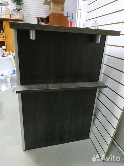 Тумба, ресепшен