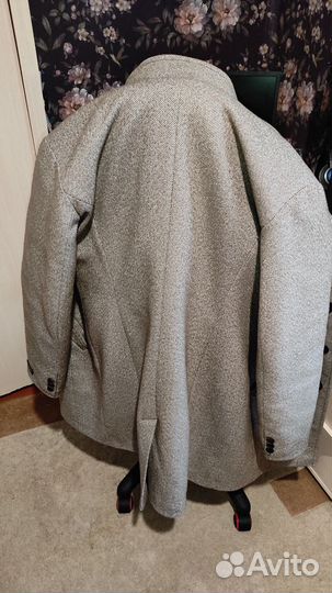 Пальто мужское бежевое
